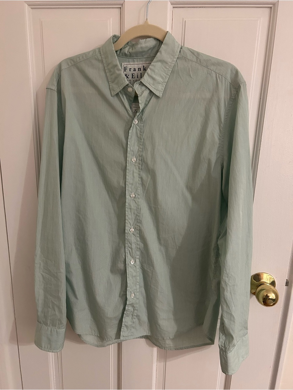 Frank & Eileen Men's Pale Mint Button-Down Shirt
